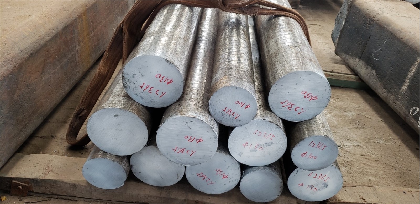 32CrMoV12-28 steel bar 32CrMoV12-28 steel bar